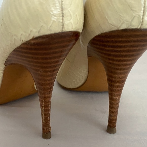 Ralph Lauren cream snake skin open toe high heels - Picture 4 of 4